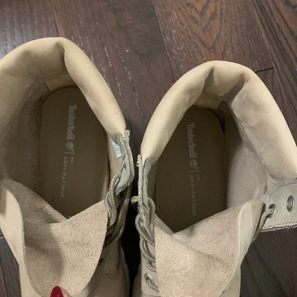 Beige suede Timberlands - Picture 7 of 9